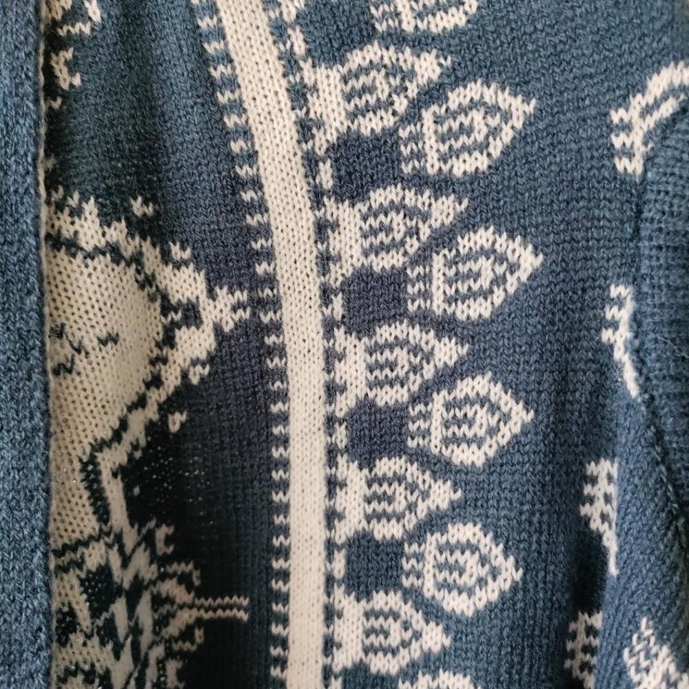 Reversible Sweater Vest - Picture 3 of 3